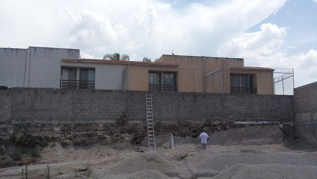 Antes de instalar una cerca electrificada en fraccionamiento Privanza en tlajomulco