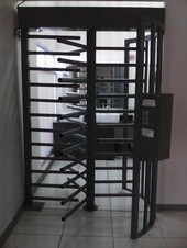 Torniquete De Cuerpo Completo para acceso baños y oficinas