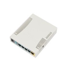 RouterBoard, 5 Puertos Fast Ethernet, 1 Puerto USB, WiFi 2.4 GHz 802.11 b/g/n, Antena 2.5 dbi, hasta 1W de Potencia