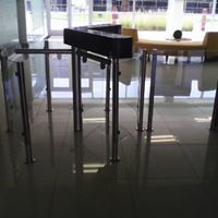 Instalación de Torniquete de  Cristal