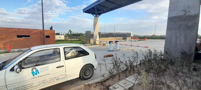 INSTALACION DE BARRERAS VEHICULAR WEJION DE 4 METROS