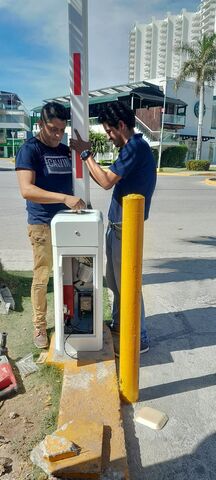 INSTALACION DE BARRERA VEHICULAR EN ESTACIONAMIENTO